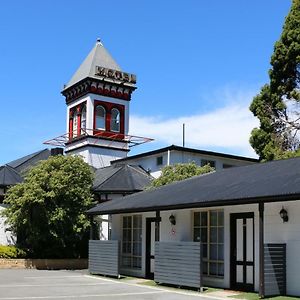 Hobart Tower Motel